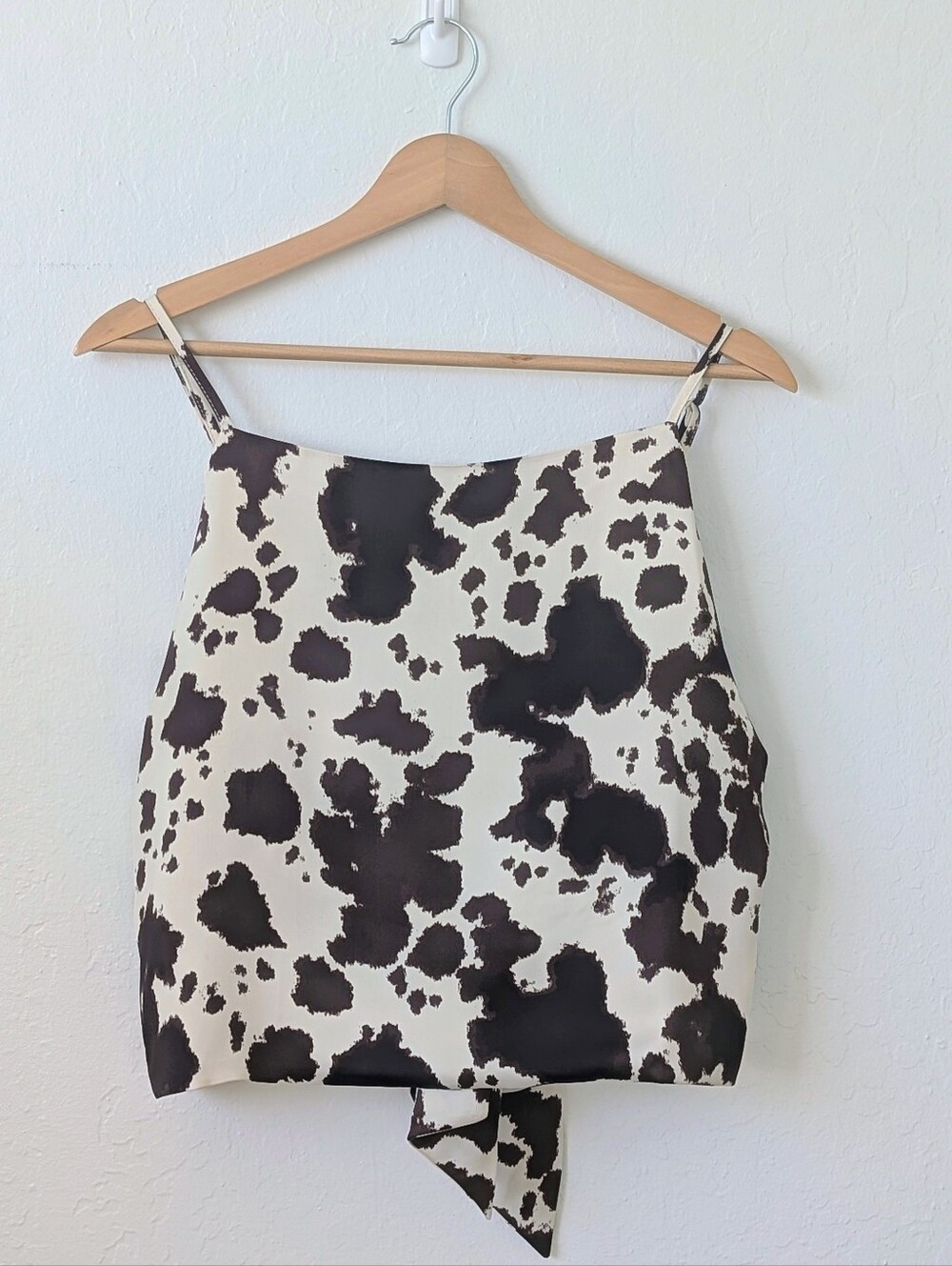 House of Harlow 1960 Cream & Brown Cow Print Cropped Blouse w/Tie Sash Sz Large